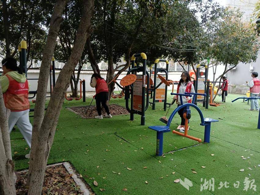 志愿服务践初心 绘就基层治理“红色风景线”.docx